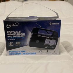 SUPERSONIC PORTABLE 9 BAND RADIO WITH BLUETOOTH PLUS BUILT IN TORCH LIGHT 