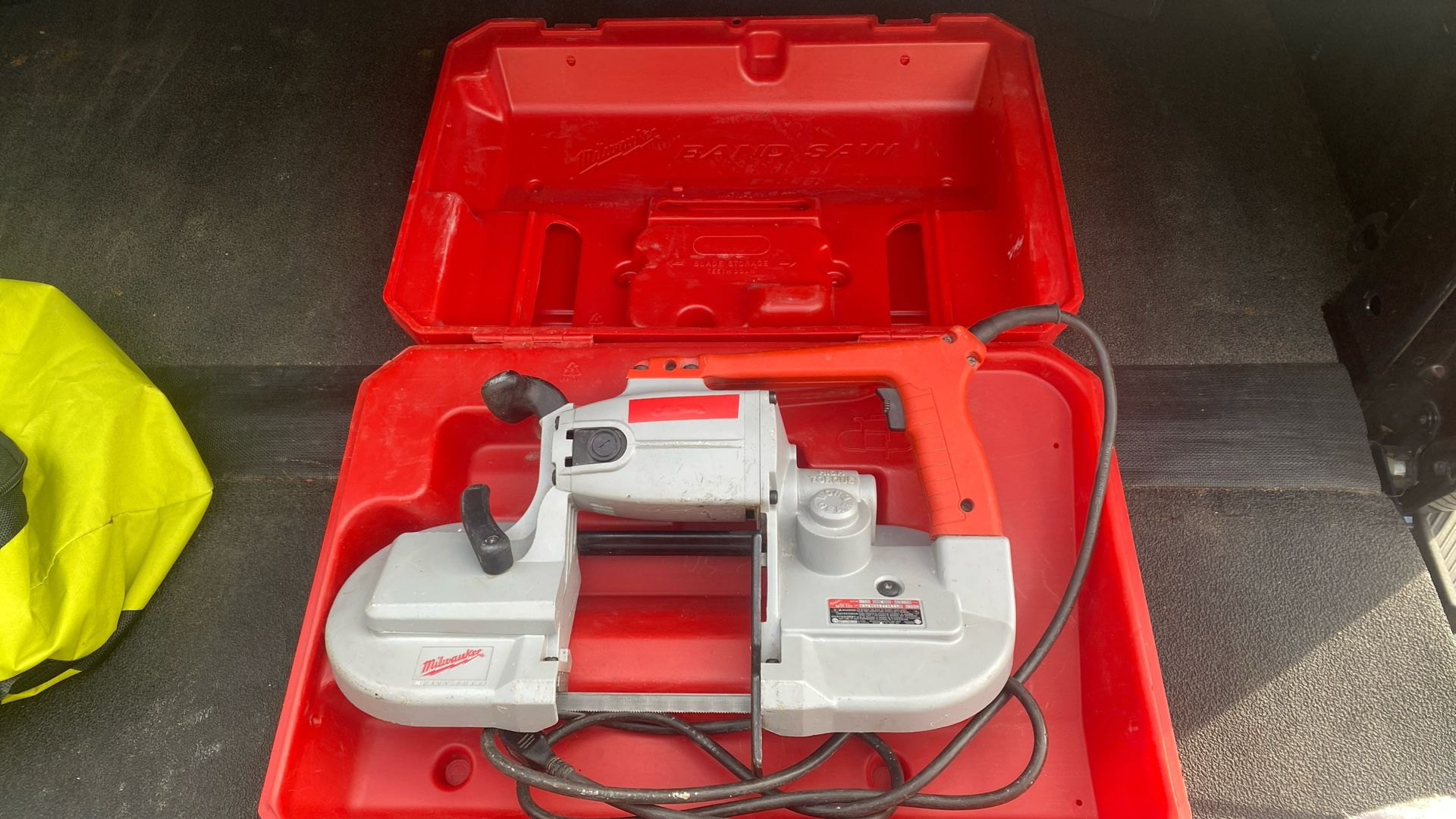 Milwaukee Heavy Duty Band Saw