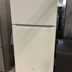 Frigidaire Top Freezer Refrigerator 