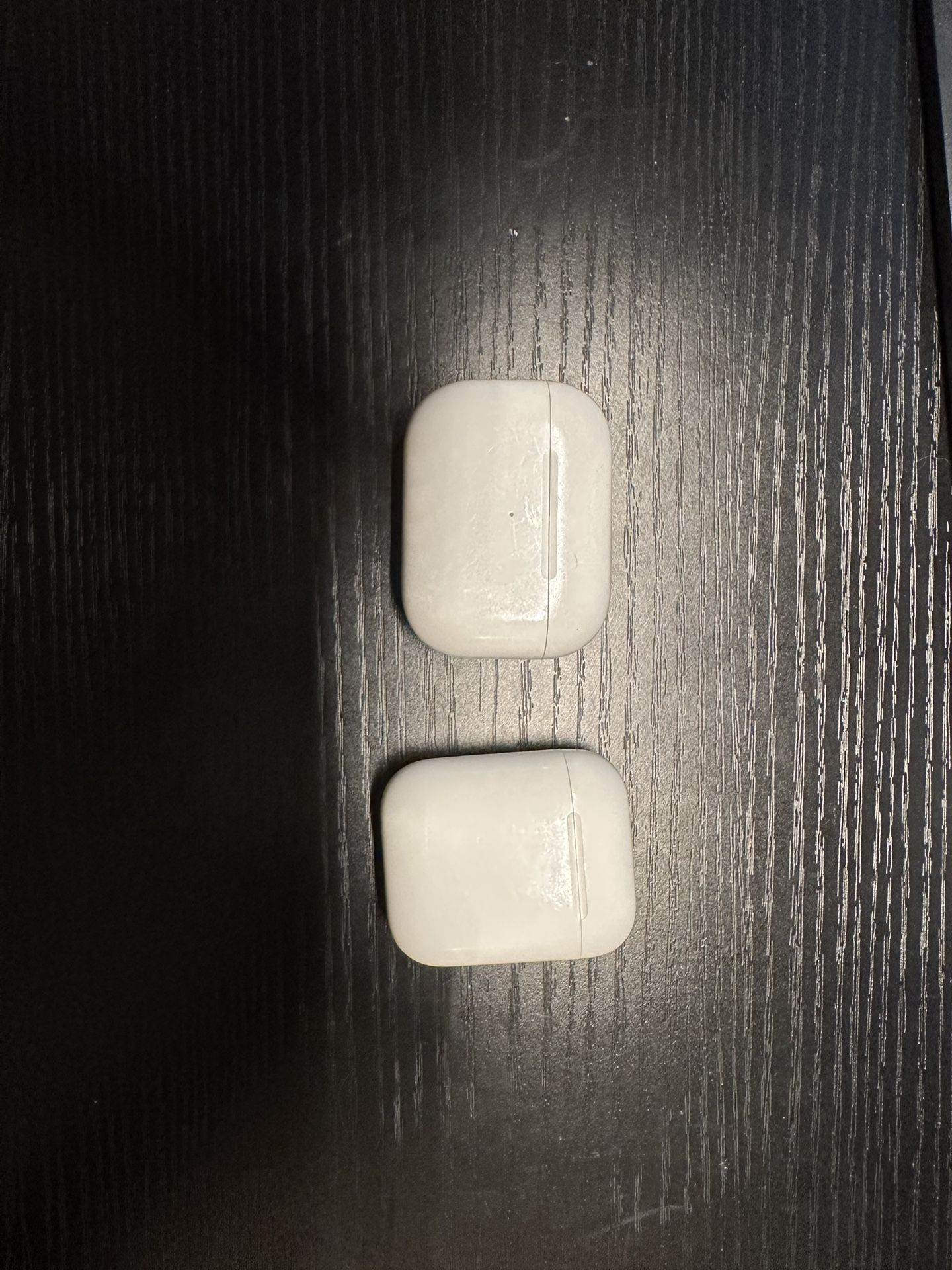 AirPods Pro And Normal AirPods READ DESCRIPTION
