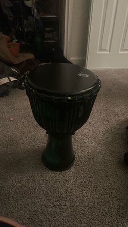 djembe in great condition barley played