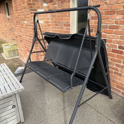 Swing & Fire Pit Table