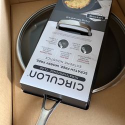 Circulon frying pan with lid. Brand new cookware