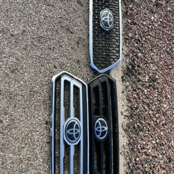 Tacoma Grilles (3rd Gen 2016-Present)