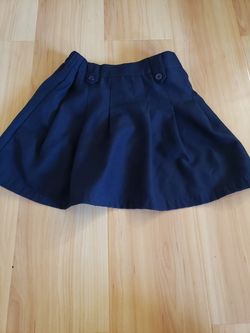 Uniform skirt for girls
