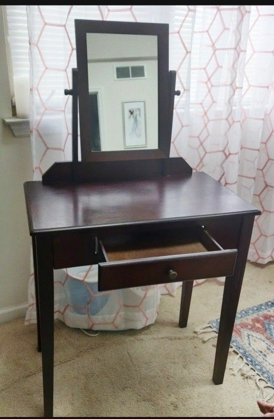 Vanity 