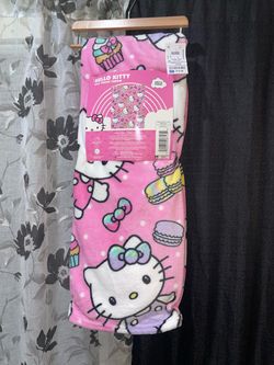 Hello Kitty Delicious Sweets Small Throw Blanket