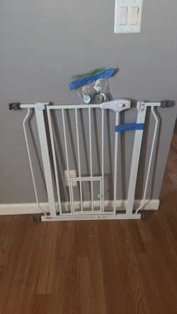 Pet gate