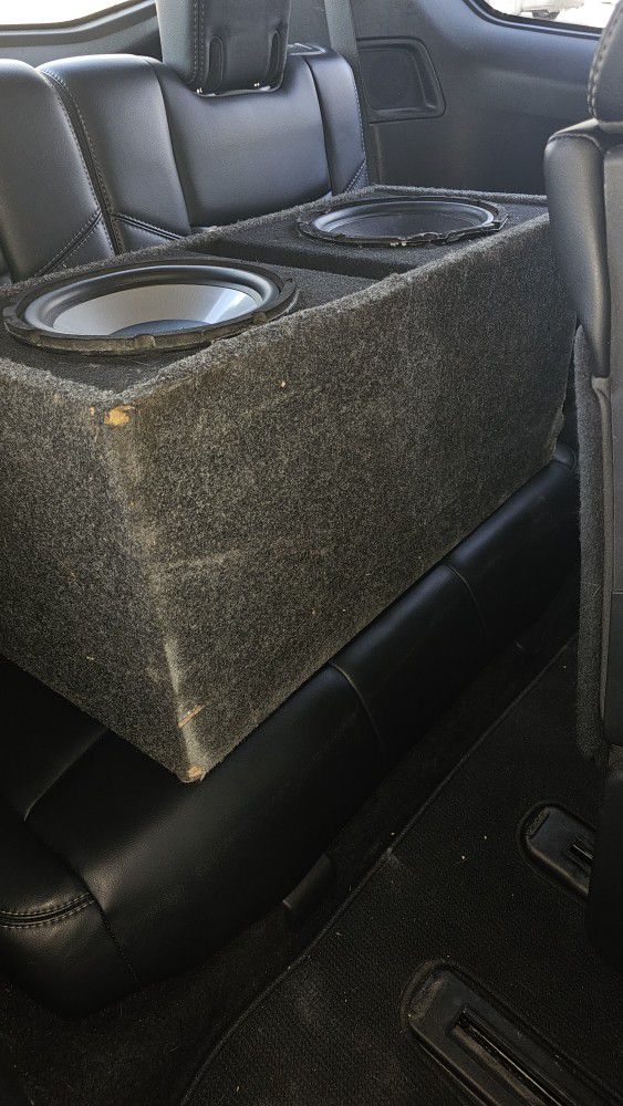 2 10's In Ported Box  Mixed Speakers Audio Subs