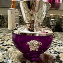 Versace Dylan Perfume 