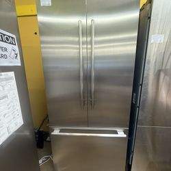 Thermador 36” built in refrigerator 
