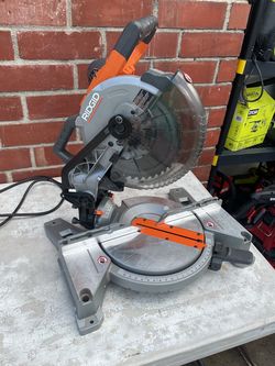 RIDGID Compound Miter Saw