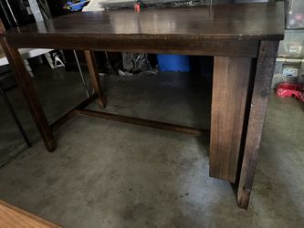 100% Wood Table / Stools