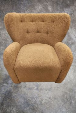 Accent chair
