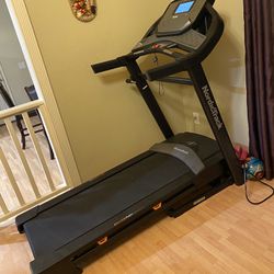 Treadmill NordicTrack C700