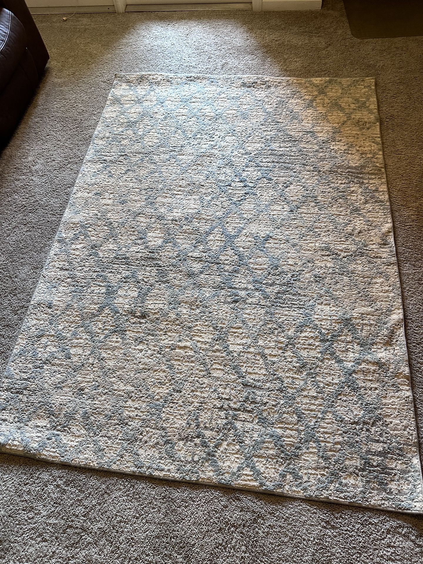  Carpet / Rug