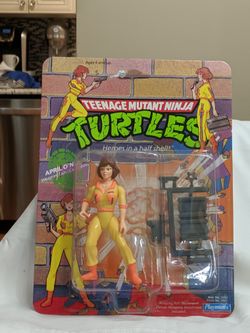 April O'Neil Nina Turtles figurine