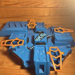 Hot Wheels Blue Criss Cross Crash Track Motorized Booster Launcher DTN42 Tested