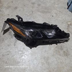 2018 to 2020 Camry Right Headlight