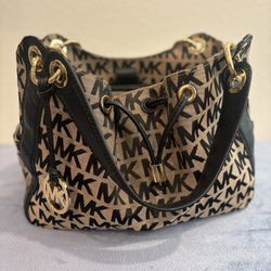 Michael Kors Ludlow Shoulder Bag