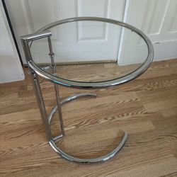 Adjustable Height End Table