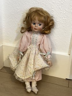 Porcelain Antique Doll Collectible
