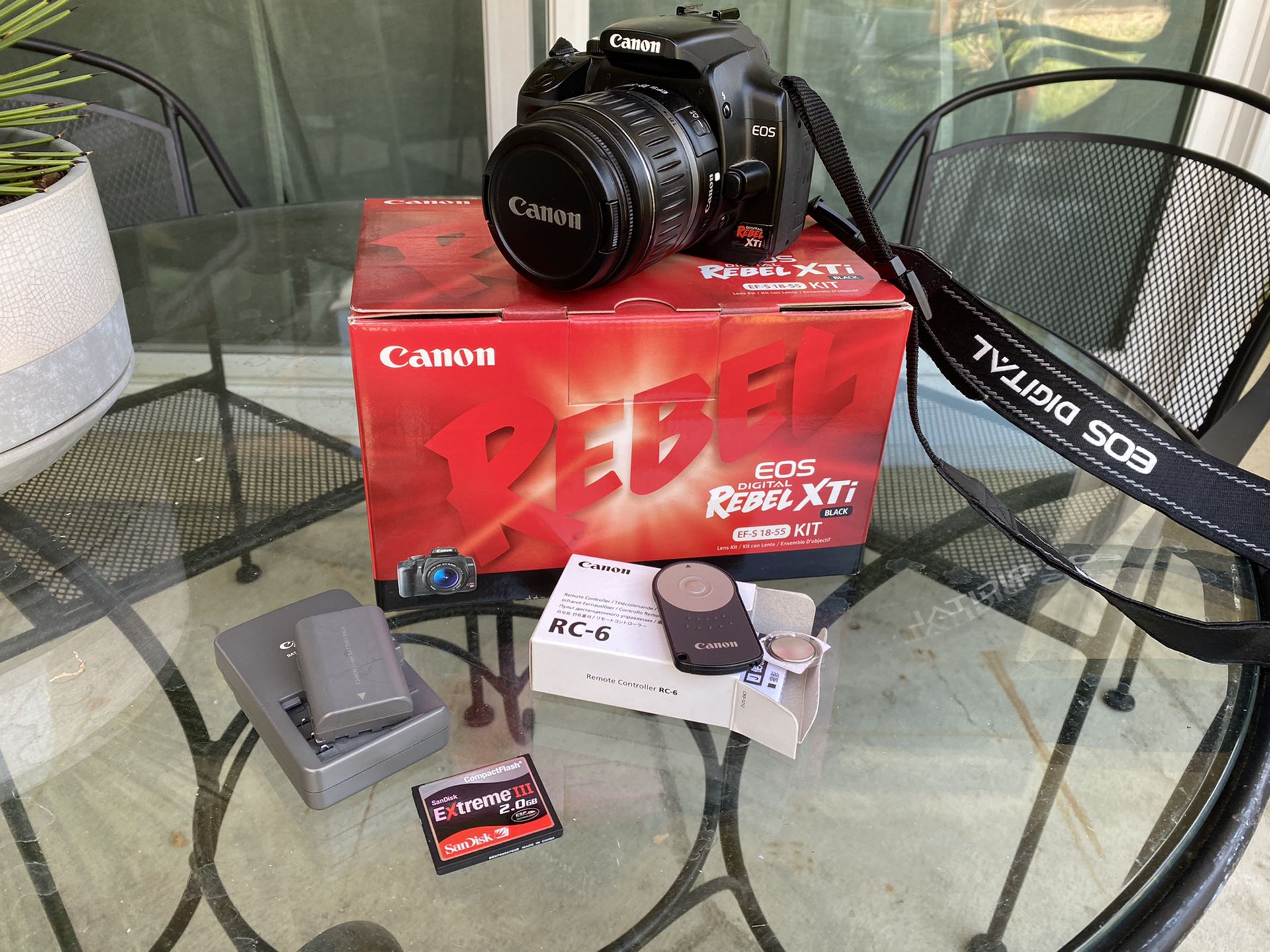 Canon EOS Rebel XTi !! Great starter DSLR!
