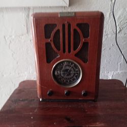 Clock And Radio 