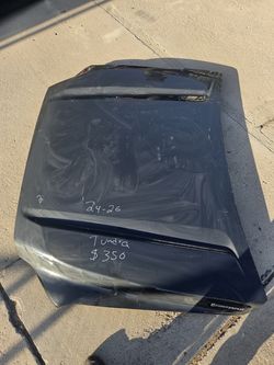 Toyota tundra hood Oem