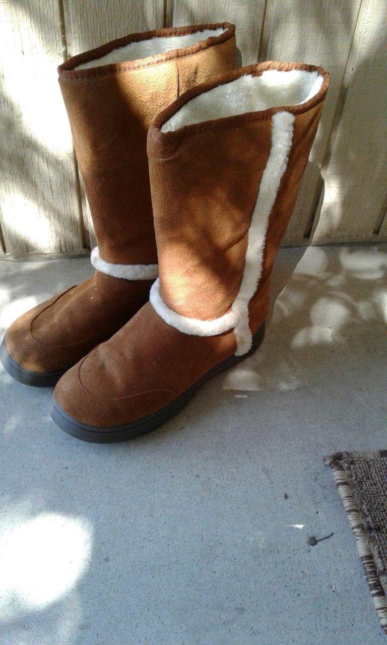 $6 for Bam Boo boots