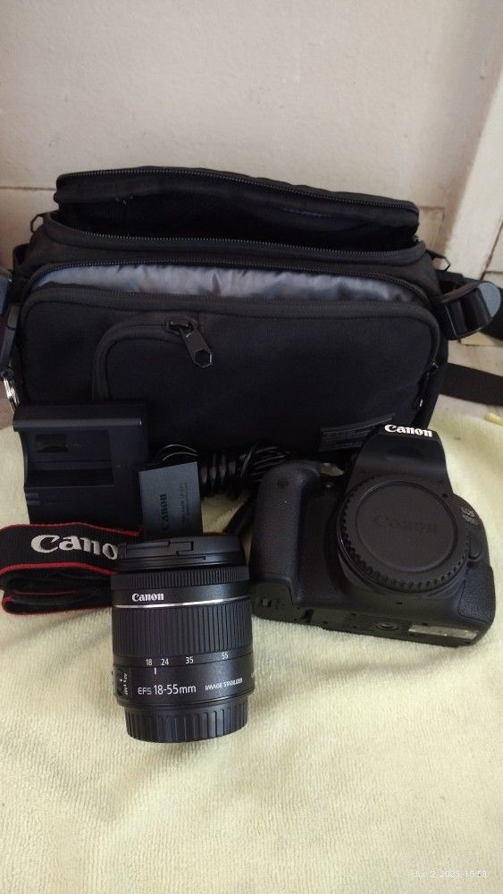 Canon EOS T7i 800D DSLR digital SLR camera like new 24 Megapixels And Professional Electret Condenser Microphone DSLR camera full frame