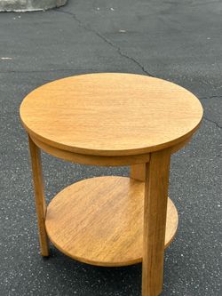 Round top side table