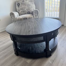Havertys Coffee table-Brand New 