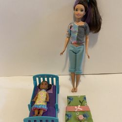 Barbie Skipper Babysitter with Toddler and Accessories 