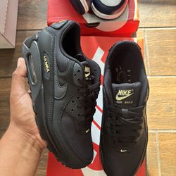 Air Max 90 Black Buff Gold 