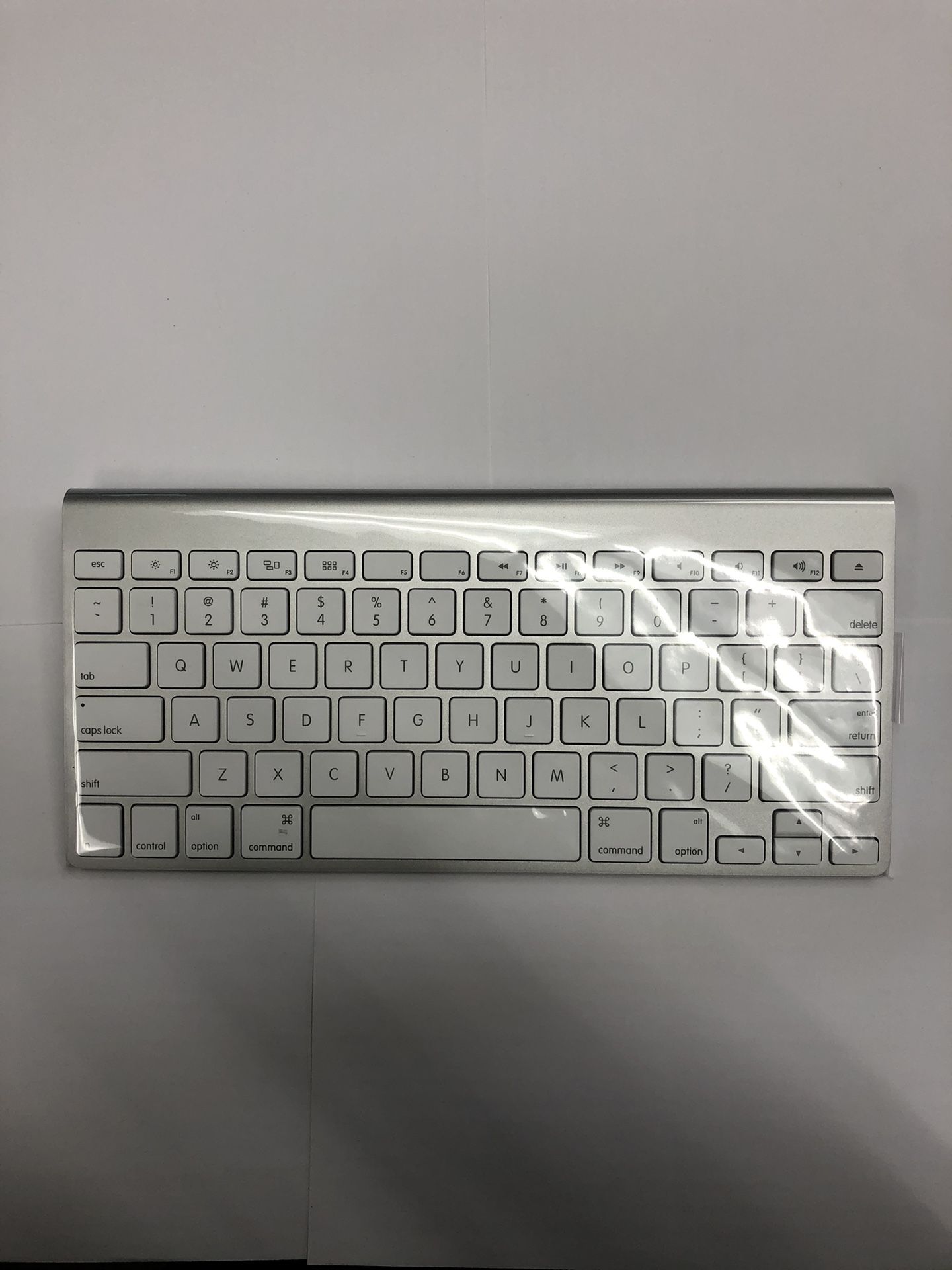 Apple Magic Keyboard Wireless Bluetooth Model A1314 PICK UP ONLY WEST HOLLYWOOD 