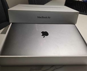 New Apple MacBook Air M1 8GB 256GB  