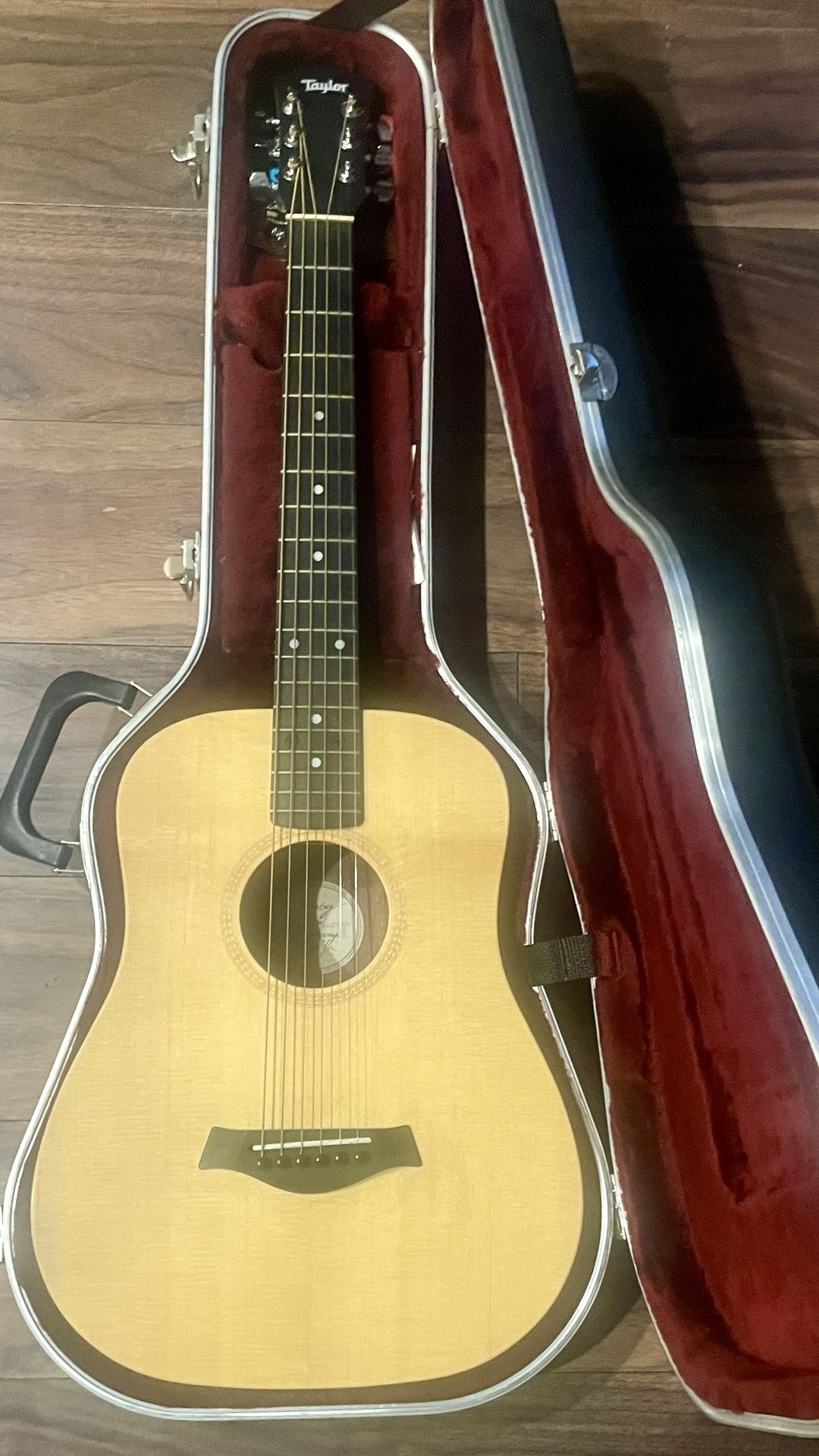 Baby Taylor 301- GB acoustic Guitar 