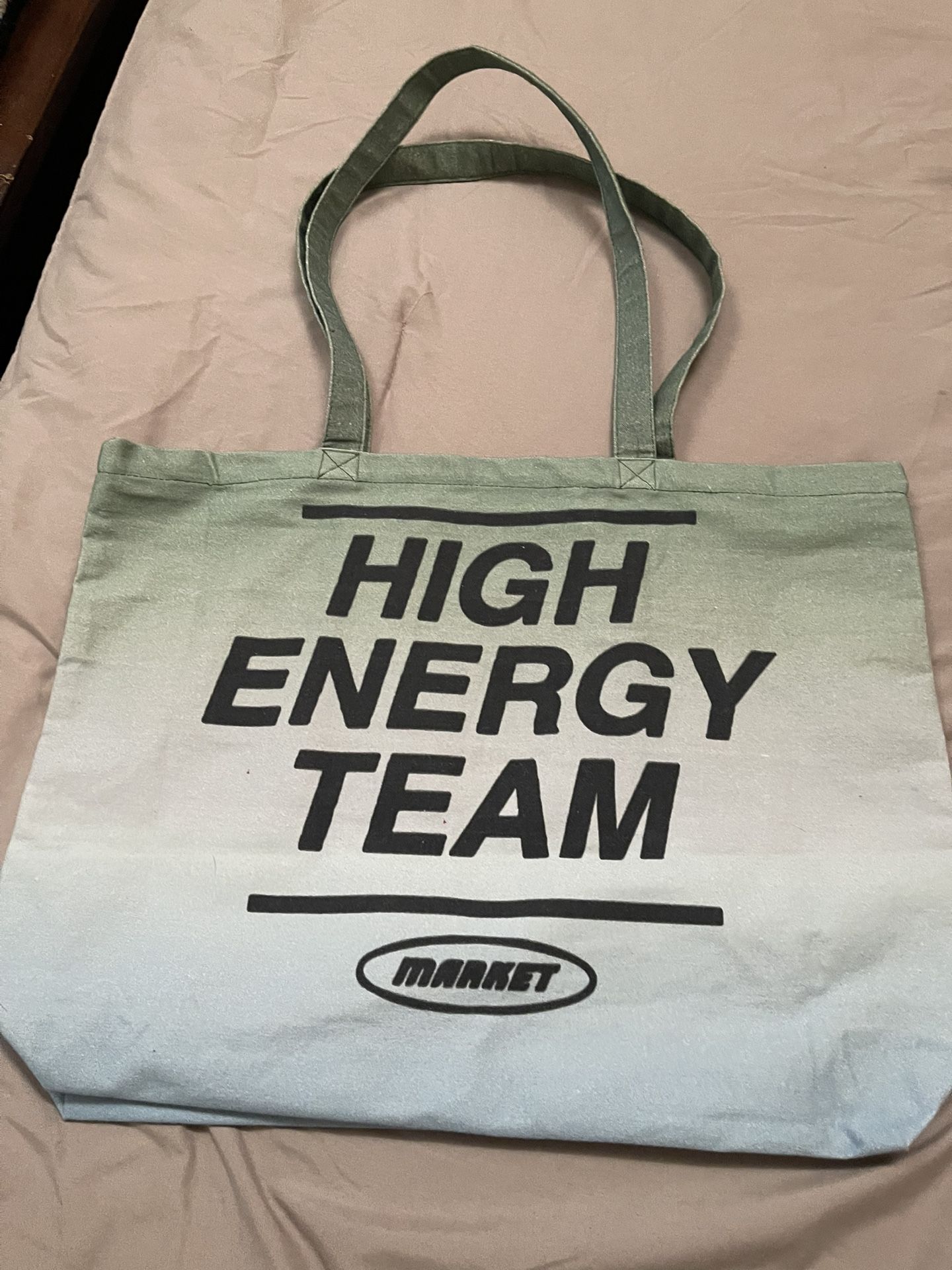 Tote bag