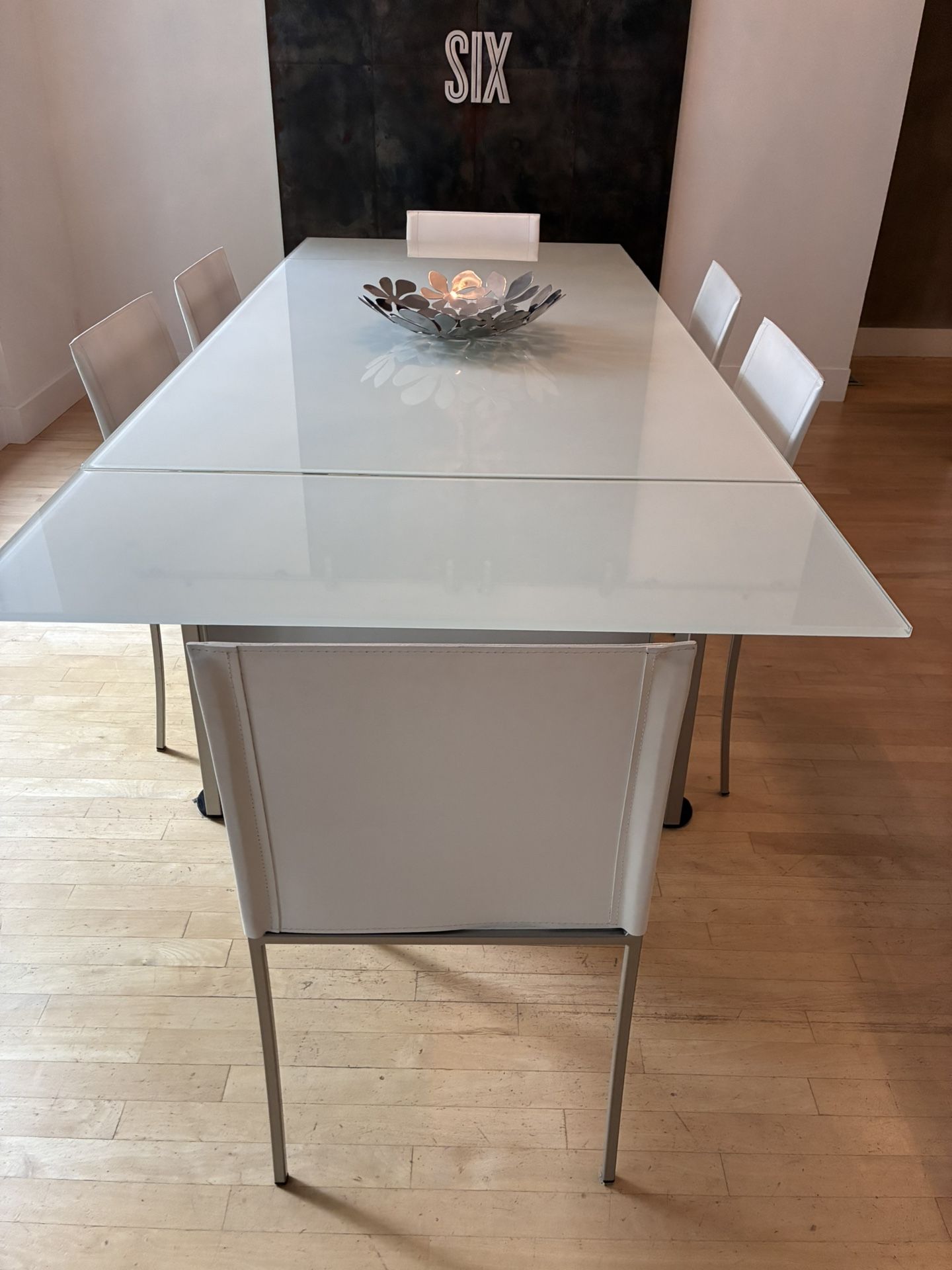 Calligaris White Glass Dining Room Table