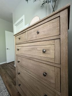 Pottery Barn Sausalito 6-Drawer Tall Dresser for Sale in Scottsdale, AZ - OfferUp Pottery Barn Sausalito 6-Drawer Tall Dresser for Sale in Scottsdale, AZ - OfferUp