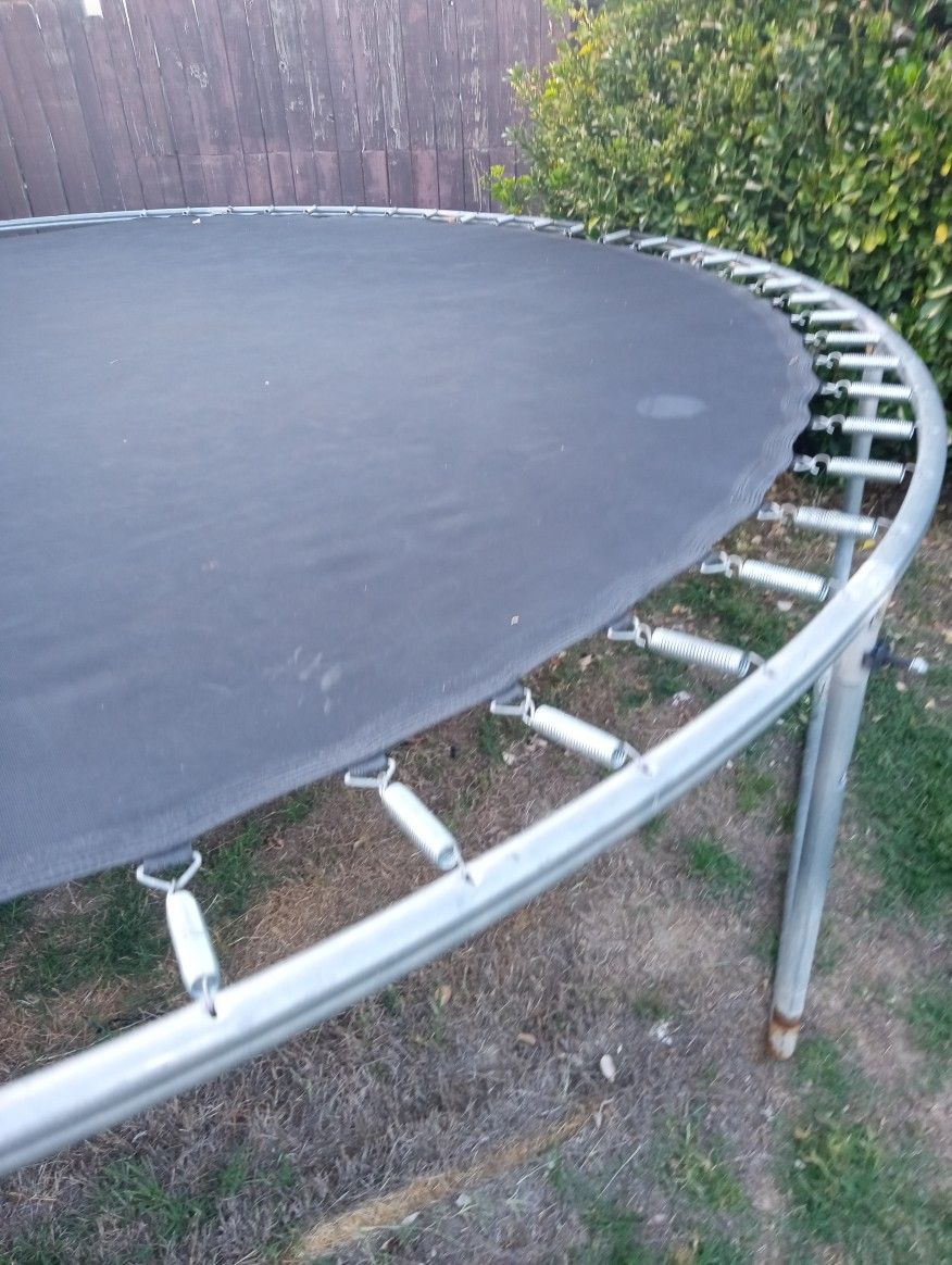 Trampoline