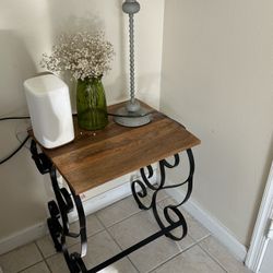 End Table And Lamp
