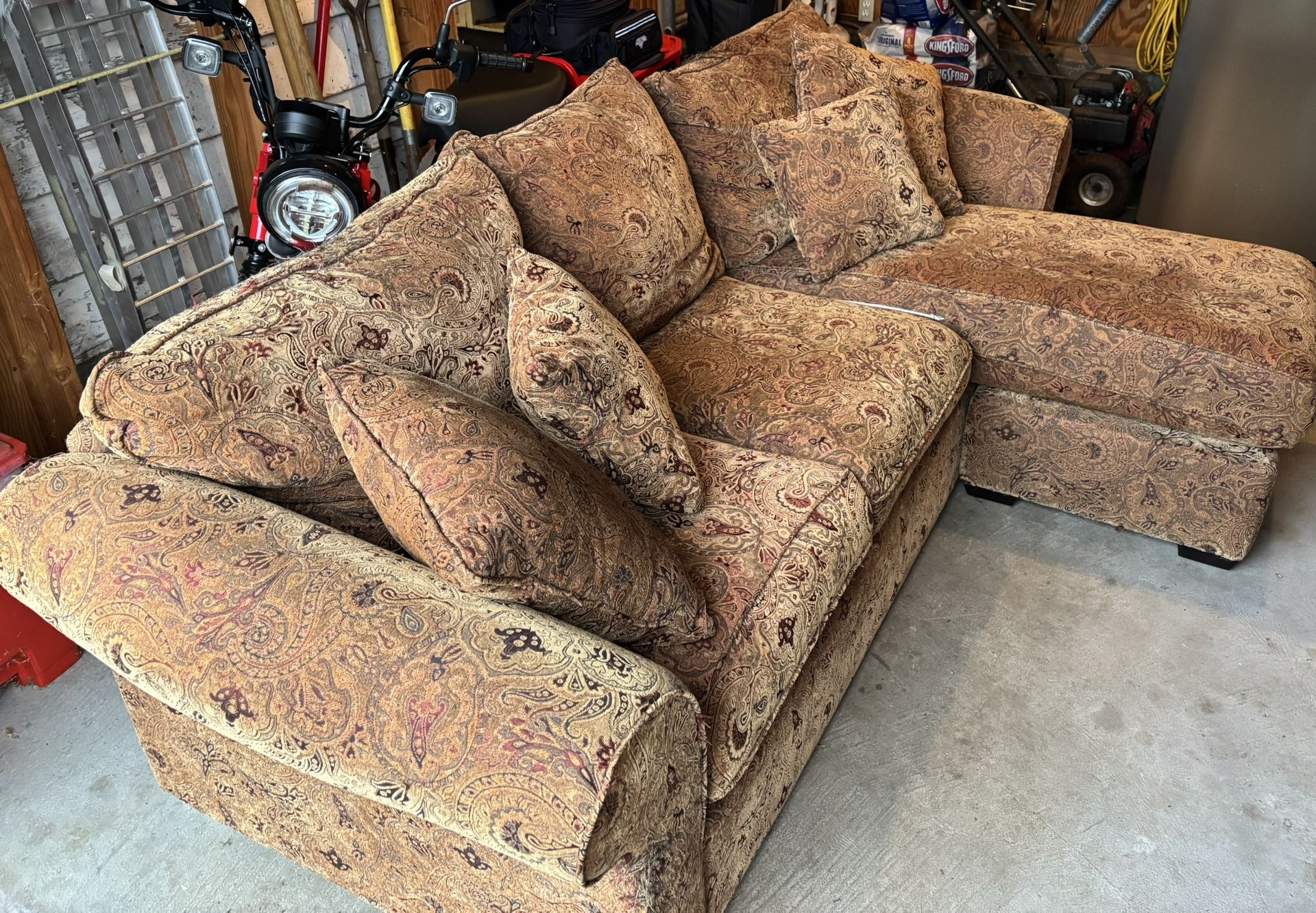 Couch-sectional Cloth-Brown w/pattern