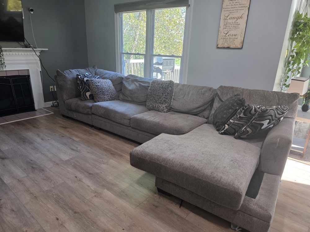 Used Sectional Sofa Good Condition 