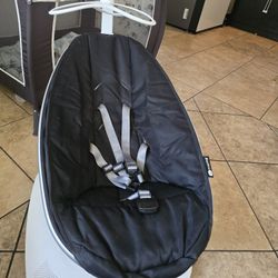 4 Moms Mamaroo Baby Swing 