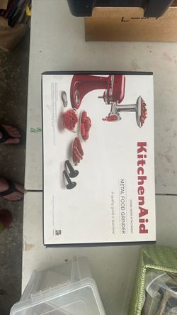 Metal food grinder