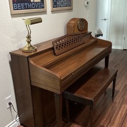 Free Piano Upright Spinet