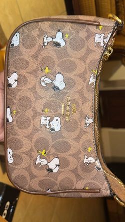 Snoopy coach purse