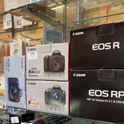 Canon EOS Rebel SL3 With 18-55mm Lens 